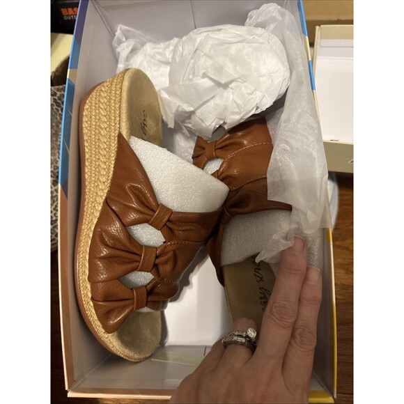 Easy Street Women's Bertina Slip-On Wedge Sandals Size 6.5 - Picture 2 of 2